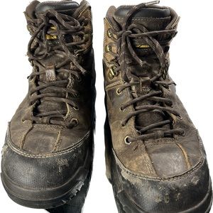 Caterpillar Men’s Threshold waterproof work boots